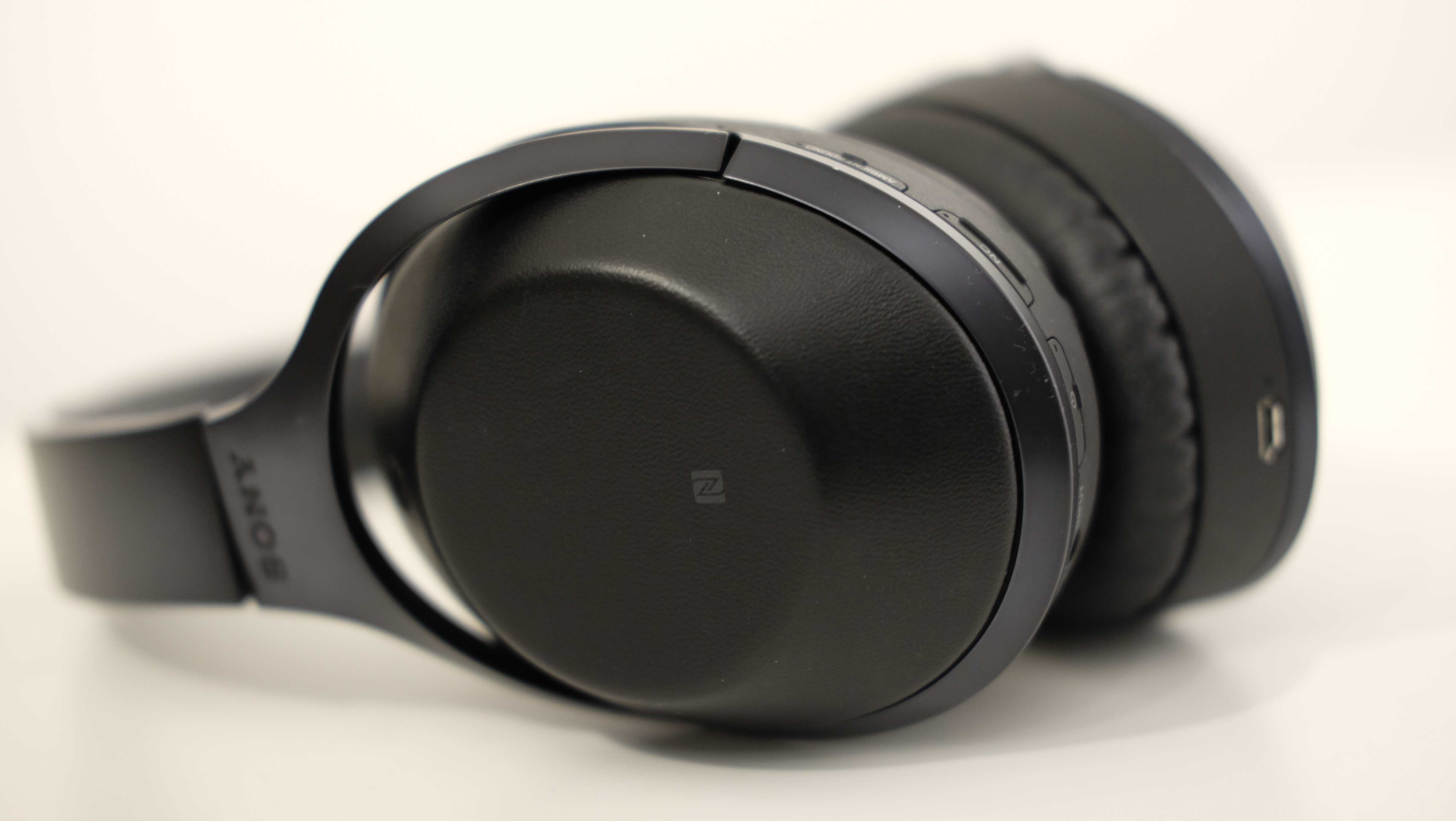 Sonys nye støykansellerende er svært behagelige i bruk.