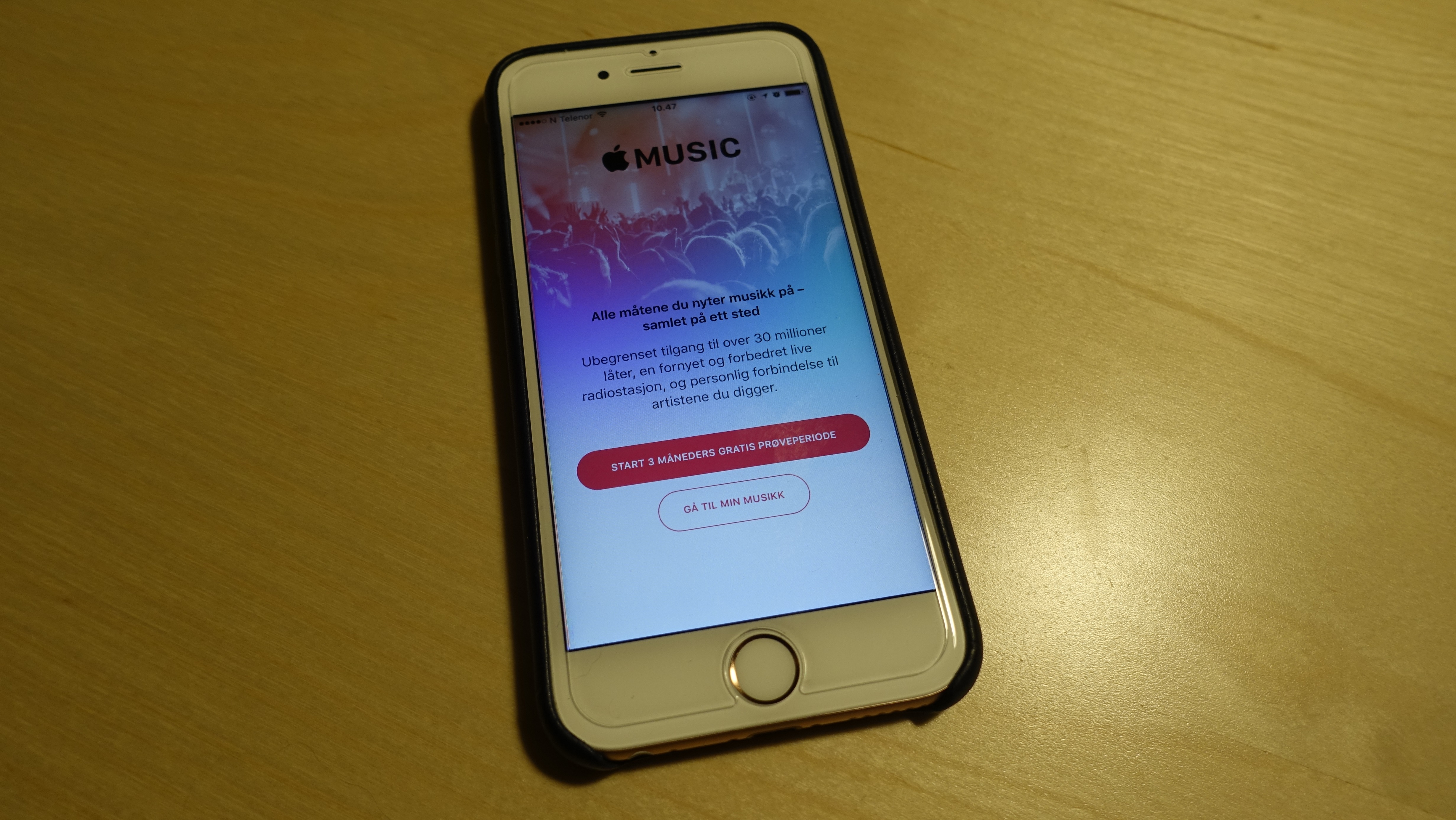 Cook avslører nå at Apple Music har 6,5 millioner betalende abonnenter.