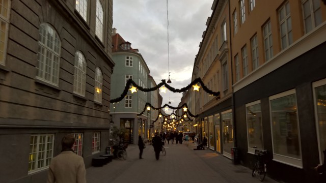 Julelysene er tent i København.