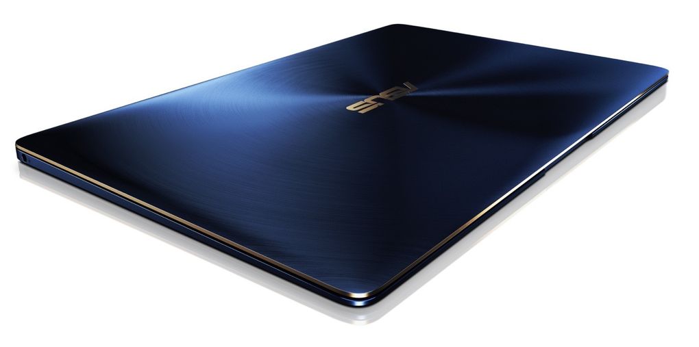 Asus Zenbook er både tynnere og lettere enn MacBook.