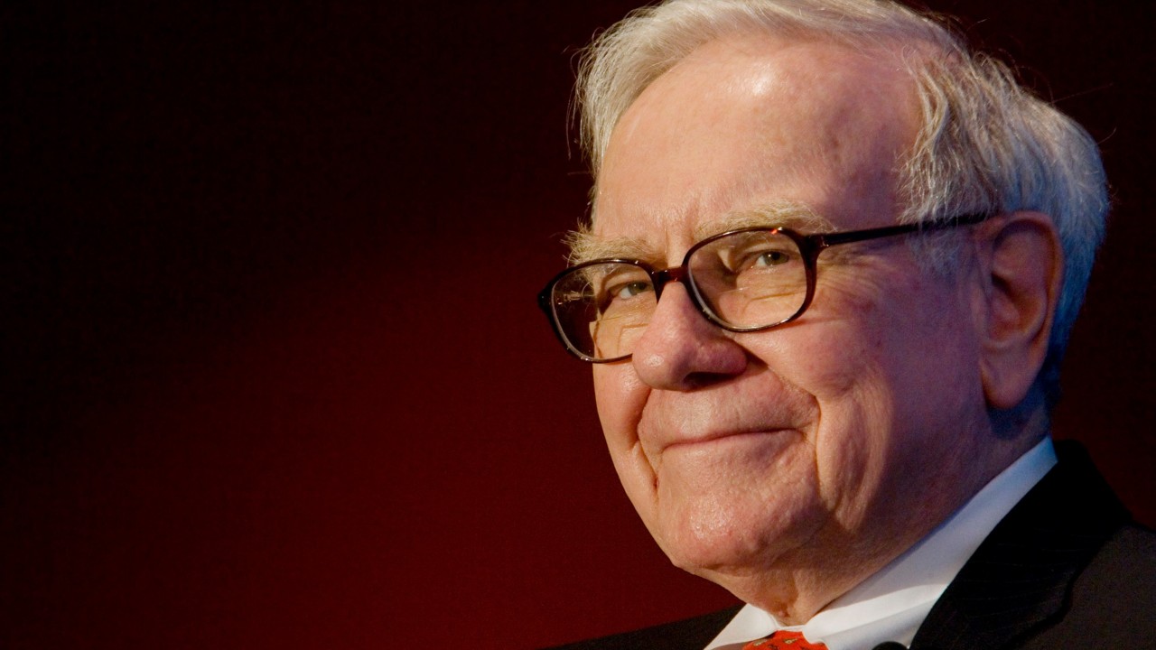Warren Buffett er ute etter å fornye porteføljen sin. Hva skal han da med et døende selskap?