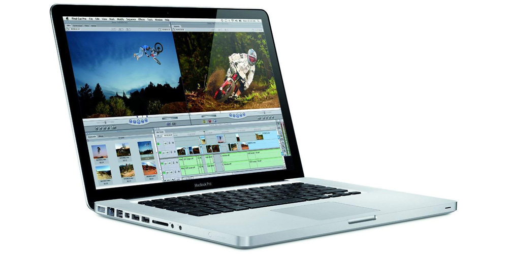 Apple får kritikk for blant annet å selge denne MacBooken fra 2012.