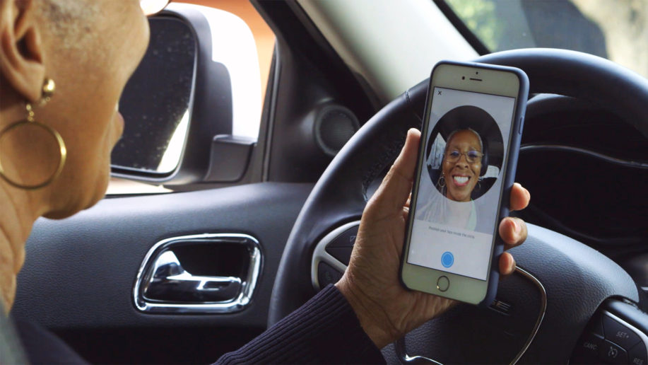 Nå må sjåførene til Uber ta en selfie før de får lov til å kjøre.