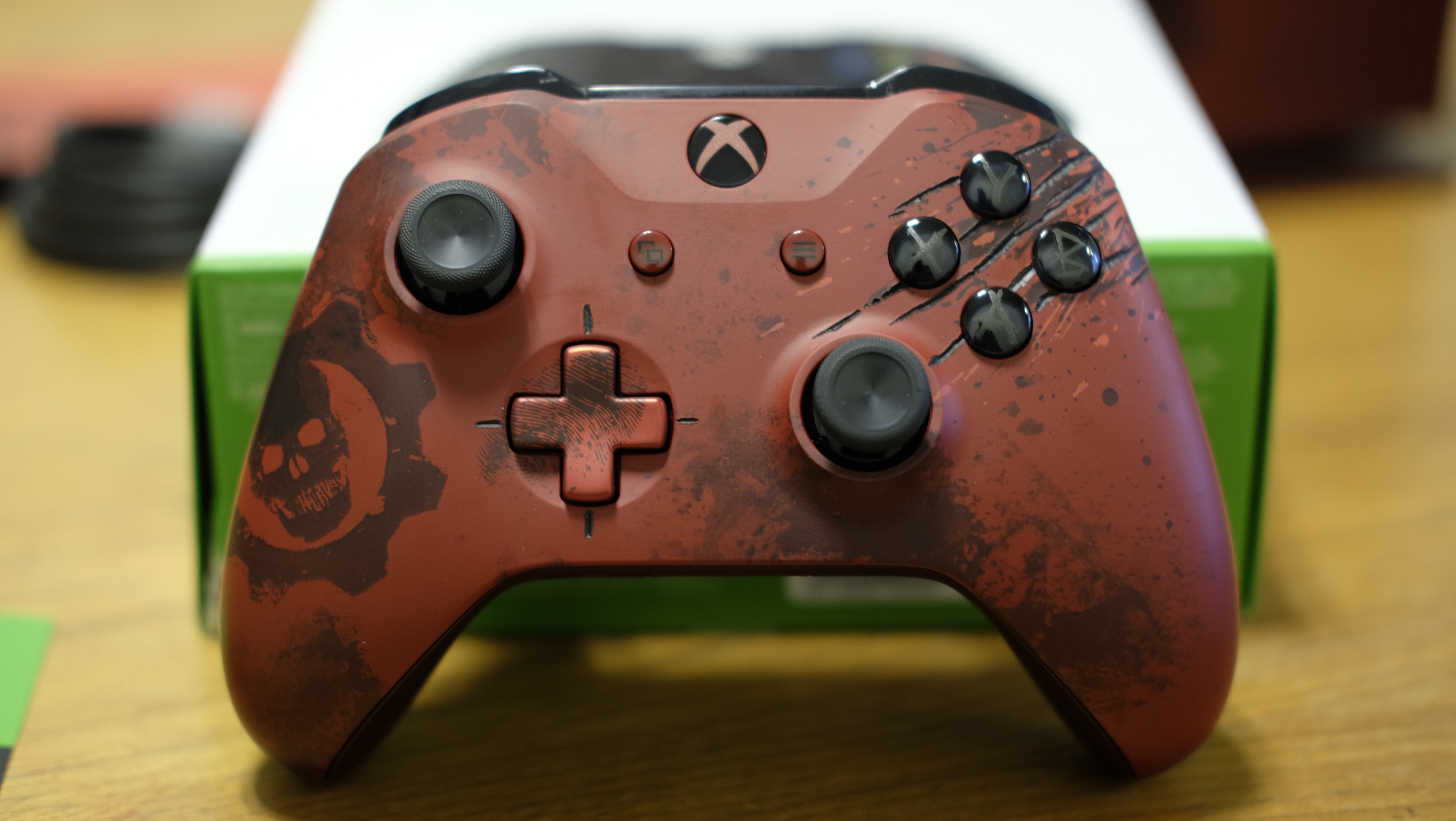 Xbox One S Gears of War 4 Limited Edition er en av de tøffeste konsollene vi har sett.