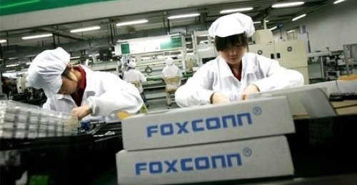 Foxconns omsetning faller med 2,81 prosent.