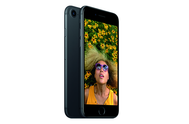 Hvis du har byttet ut skjermen med en tredjeparts skjerm, kan resten av telefonen fortsatt dekkes av garantien, sier Apple.