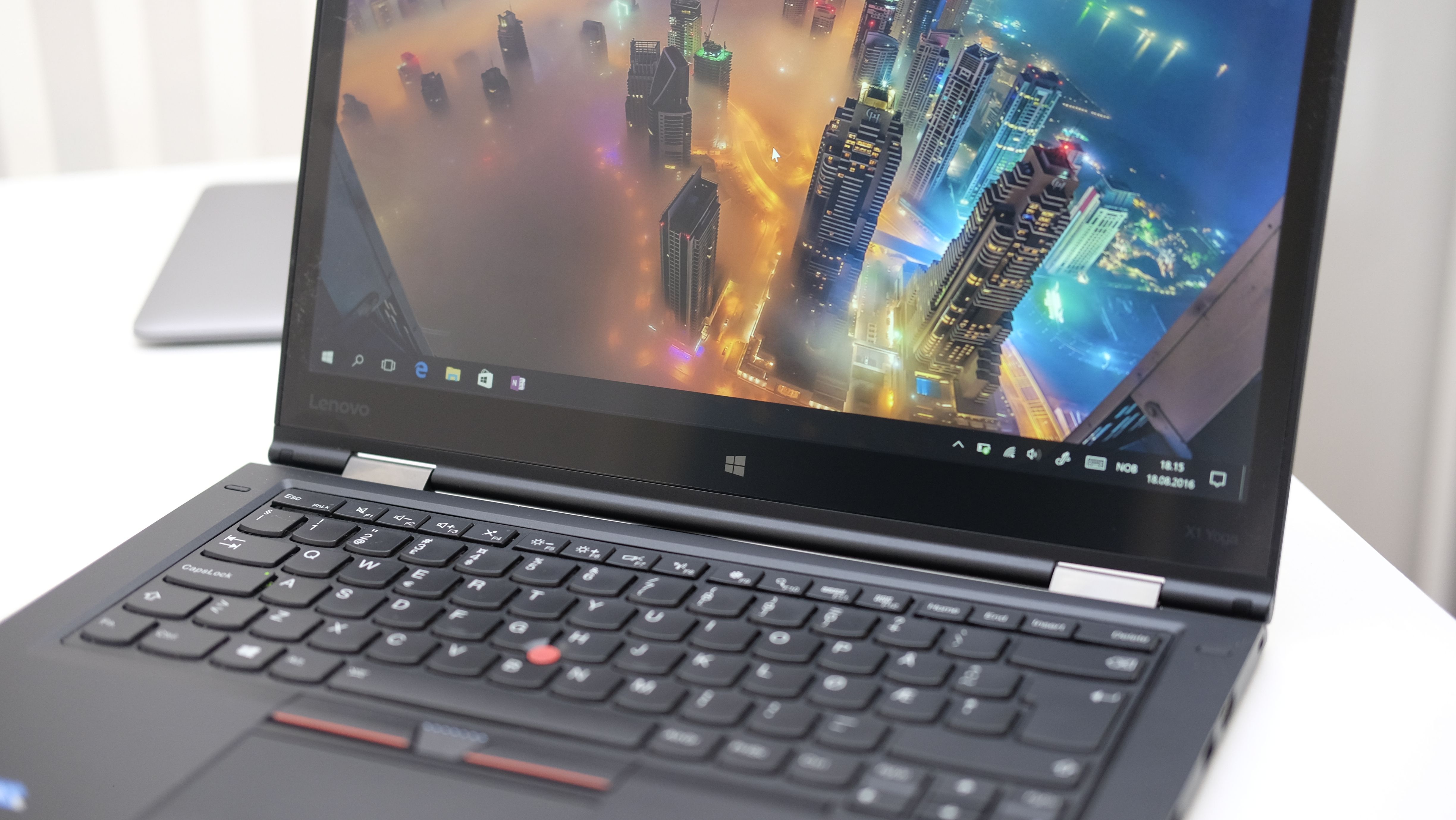 Lenovo ThinkPad X1 Yoga er klar for Creators Update.