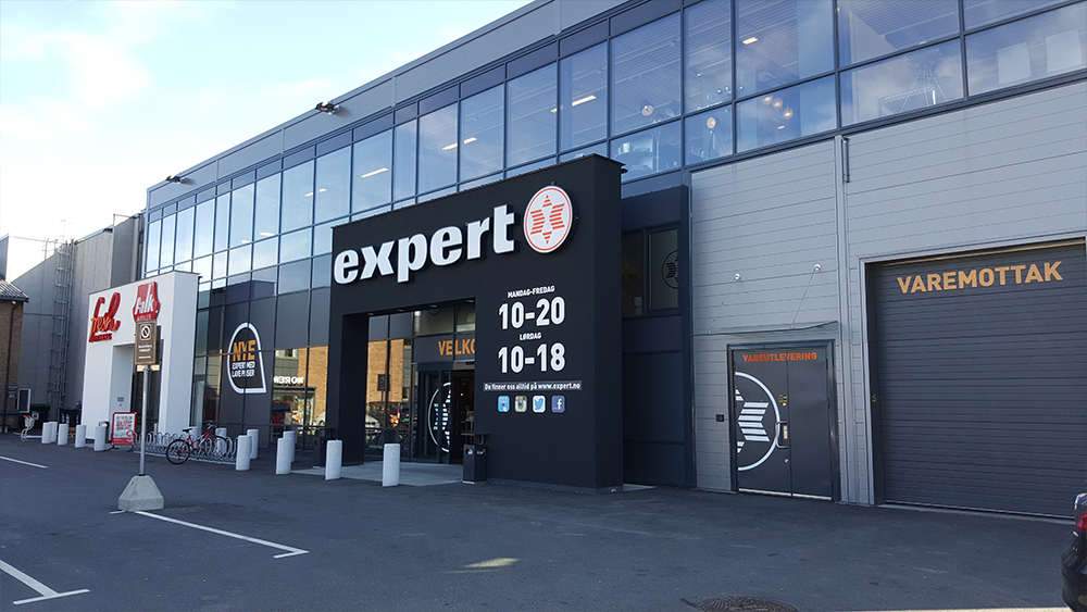 Expert bytter navn til Power i Norge. Dette ved kjedens butikk i Drammen.