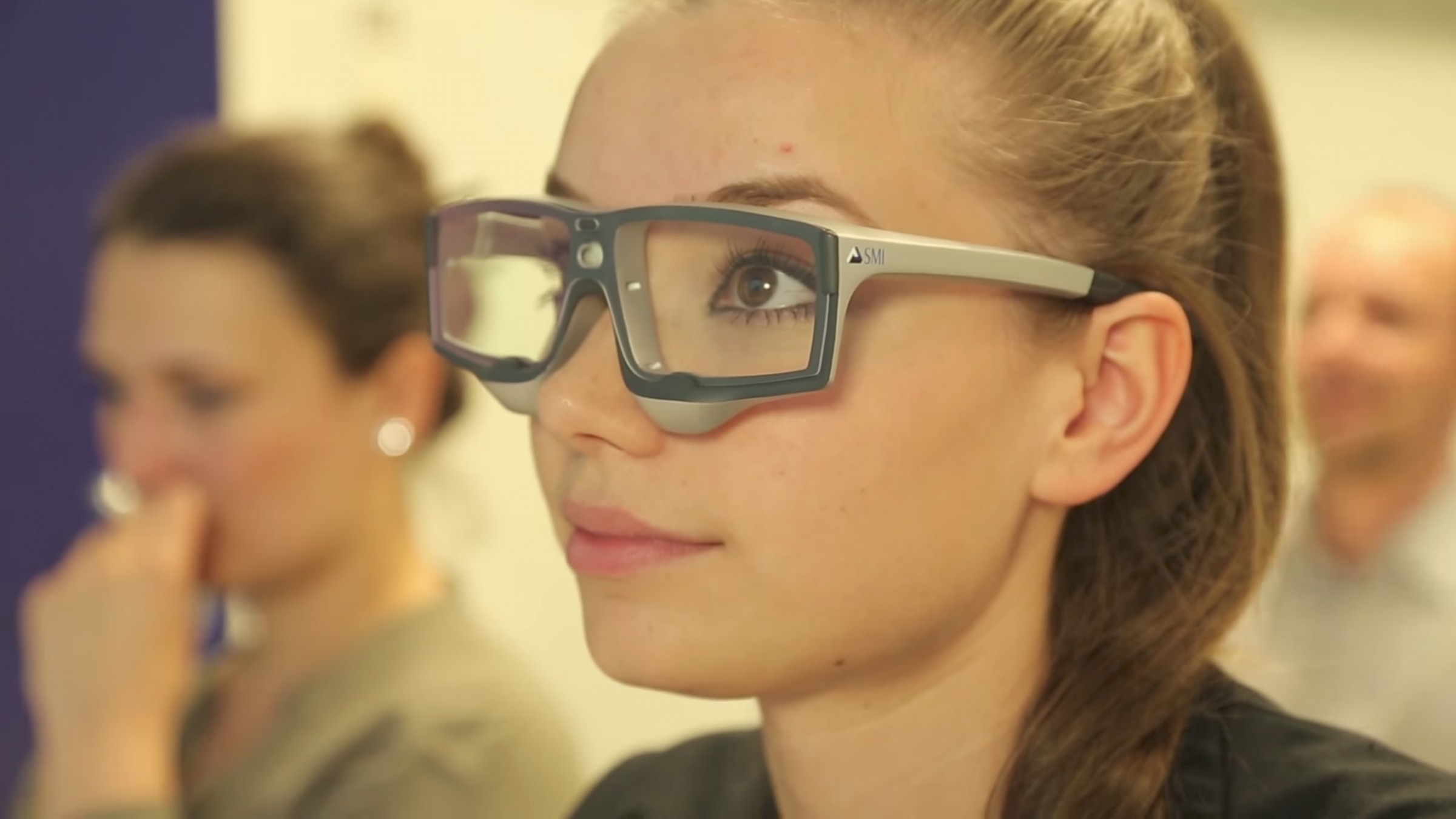SensoMotoric jobber med teknologi som sporer øyebevegelsene til brukeren.