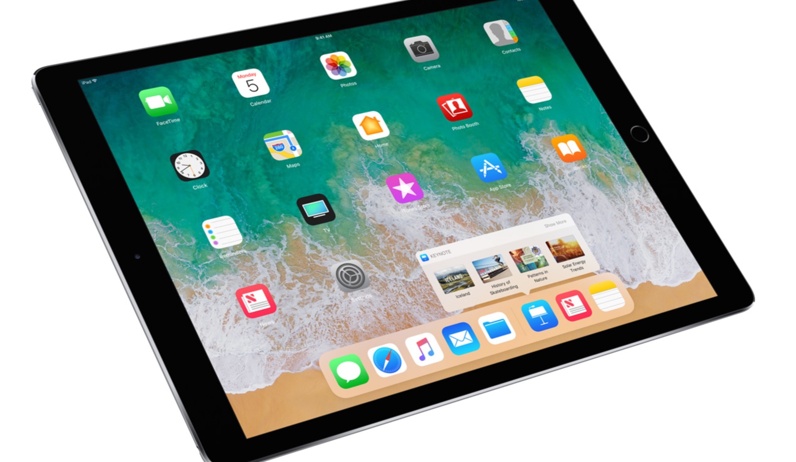 Apples nye 10,5-formfaktor er lur, selv om brettet er litt større enn iPad Pro 9,7. Skjermen er knallgod, på mer enn en måte.