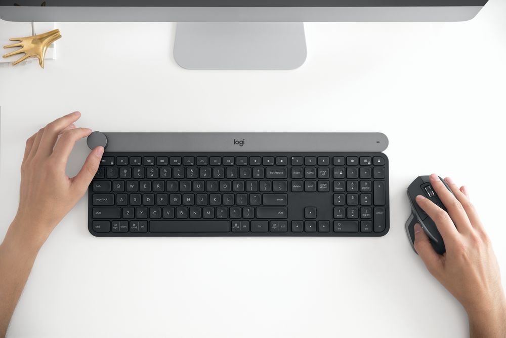 Dette er Logitechs nye tastatur. Craft, myntet på kreative.