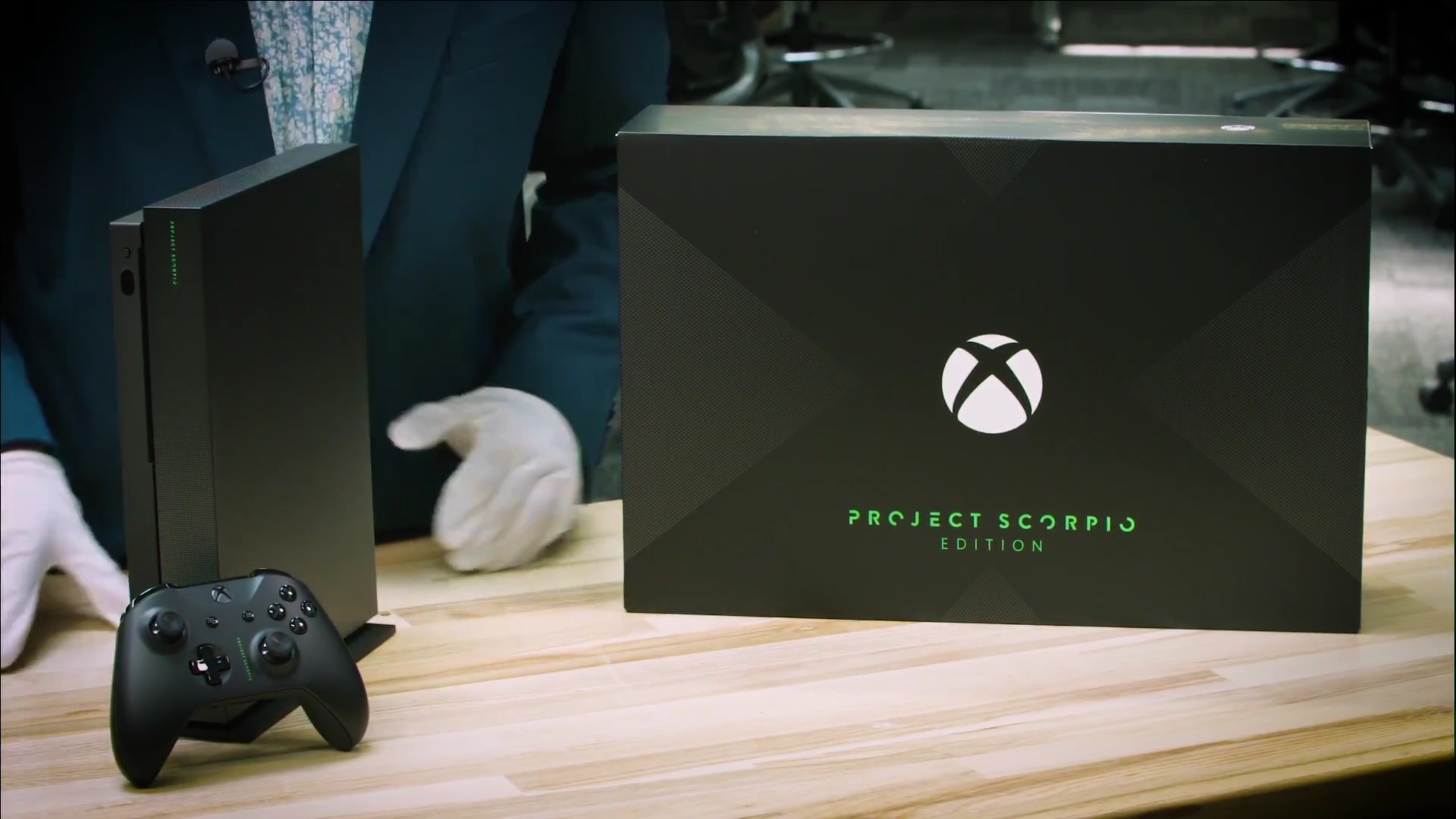 Xbox One X kan forhåndsbestilles i dag. Konsollen lanseres i Norge 7. november til 4999 kroner.