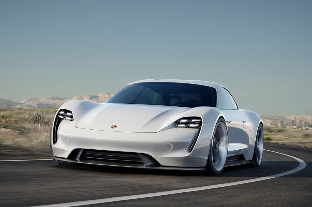 E Mission blir trolig den første elbilen til Porsche.