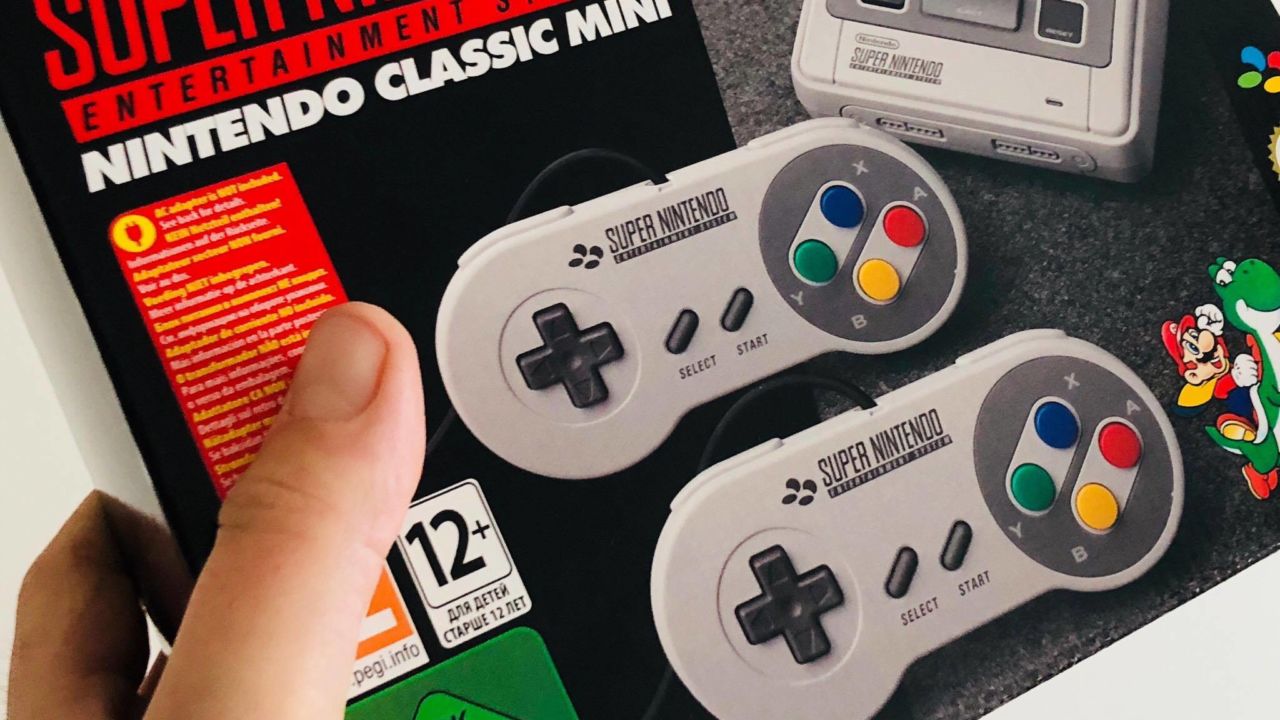 Nintendo har hatt braksuksess med først NES Classic, og nå trolig SNES Classic i nyutgivelser med spillene bakt inn i konsollene.