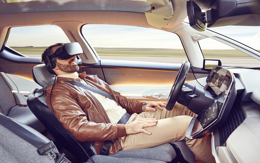 VR skal gi et ekstra piff til opplevelsen når bilen tar over styringen.