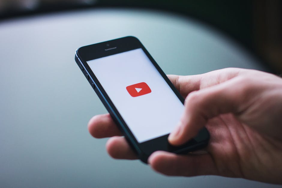 YouTube øker kravene for deltakelse i partnerprogrammet.