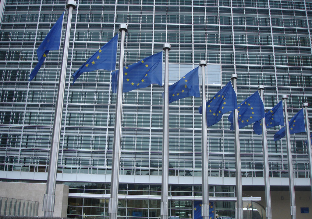 EU vedtok omstridt opphavsrettsdirektiv.