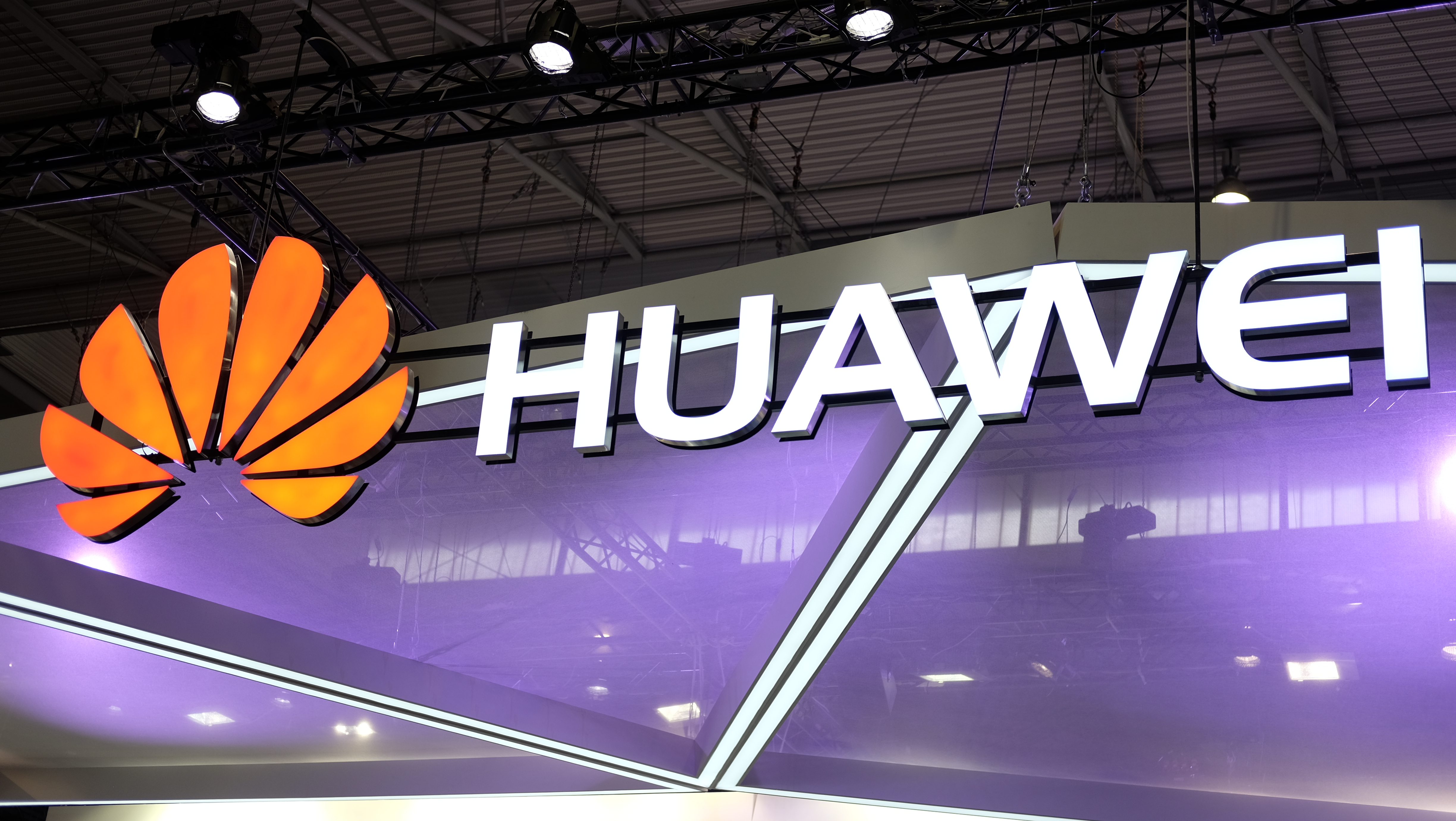Huawei opplever nok en arrestasjon av sine ansatte.