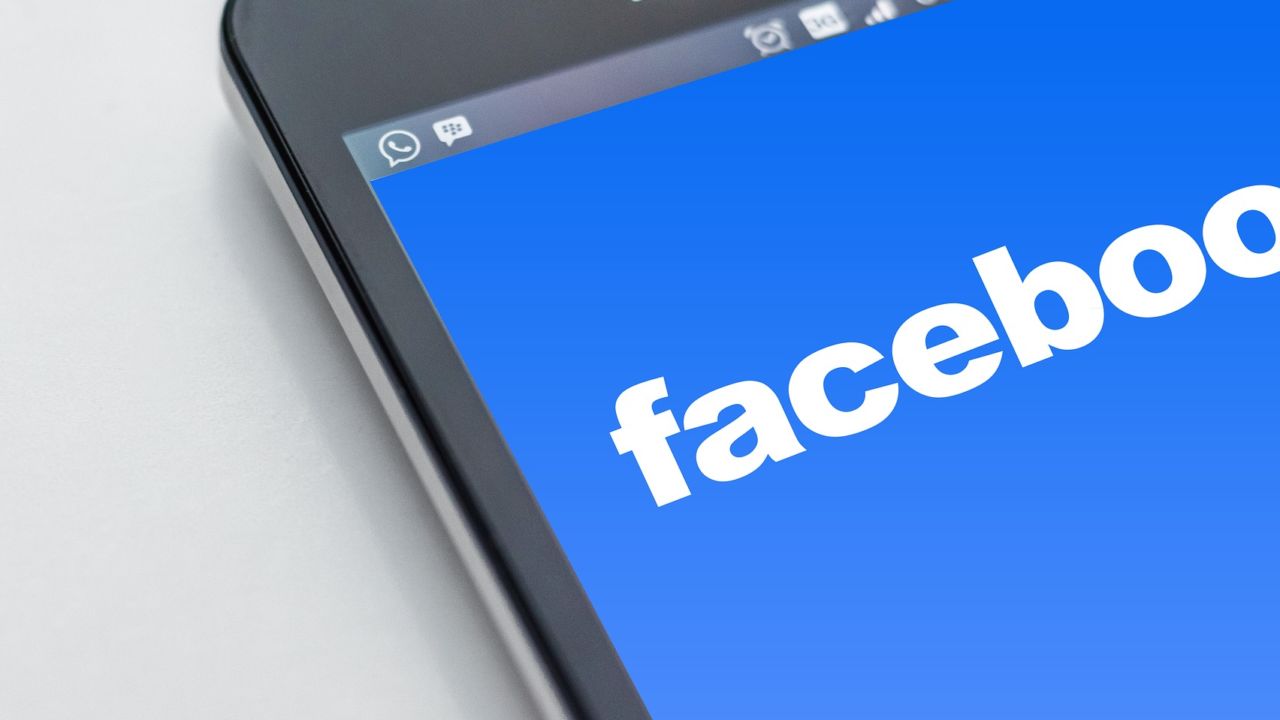 Facebook slår ned på applikasjoner med "liten nytte"