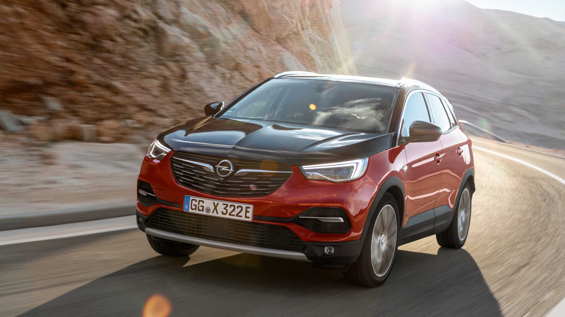 Opel med hybrid-overraskelse: 300 hestekrefter og firehjulstrekk