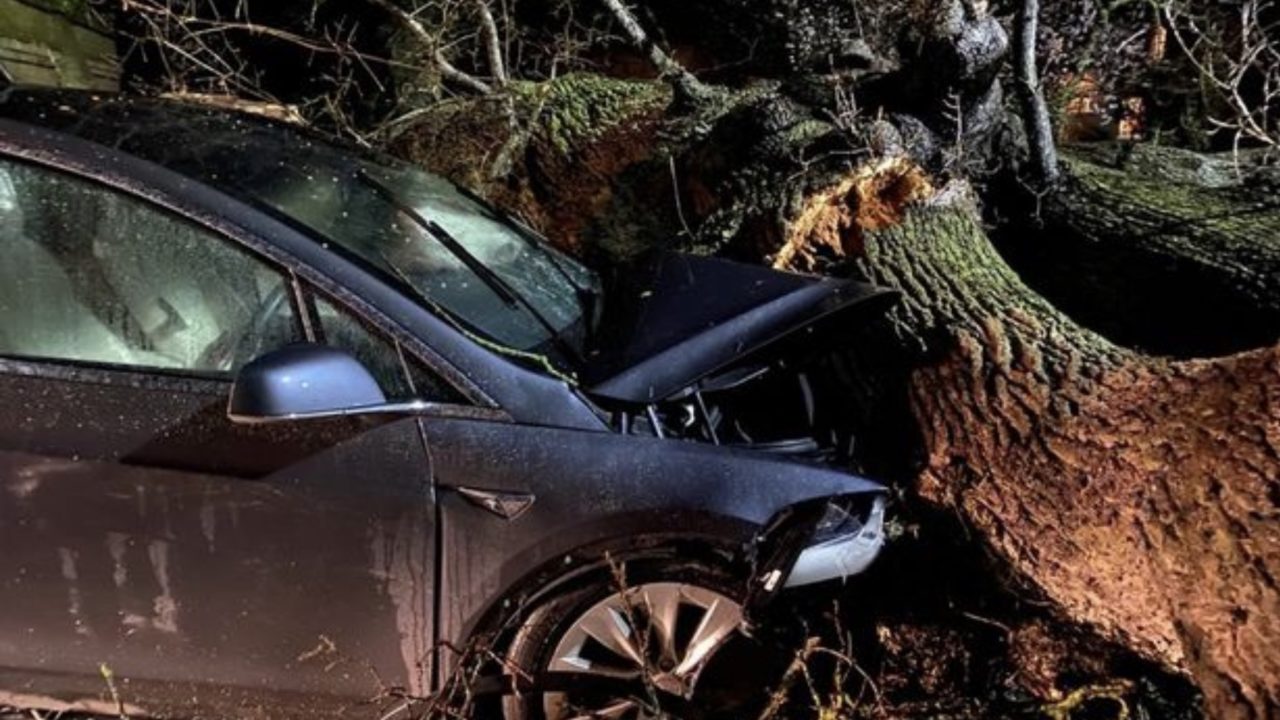 Tesla Model X Autopilot ulykke