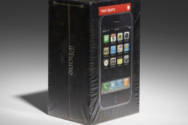 iphone 1 solgt for 40 000 dollar