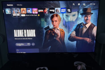 Sharp 65GR8265E viser Alone in the Dark i Google TV-grensesnittet