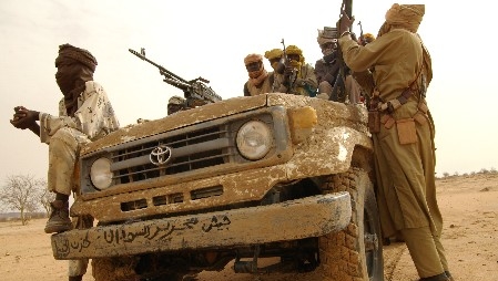 Flere militsgrupper kriger i Darfur.