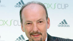 Peter Moore går fra fra Xbox-sjef til sjef for EA Sports.