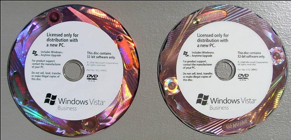 Ser du forskjell? CDen til venstre er ekte, den til høyre en uekte kopi.