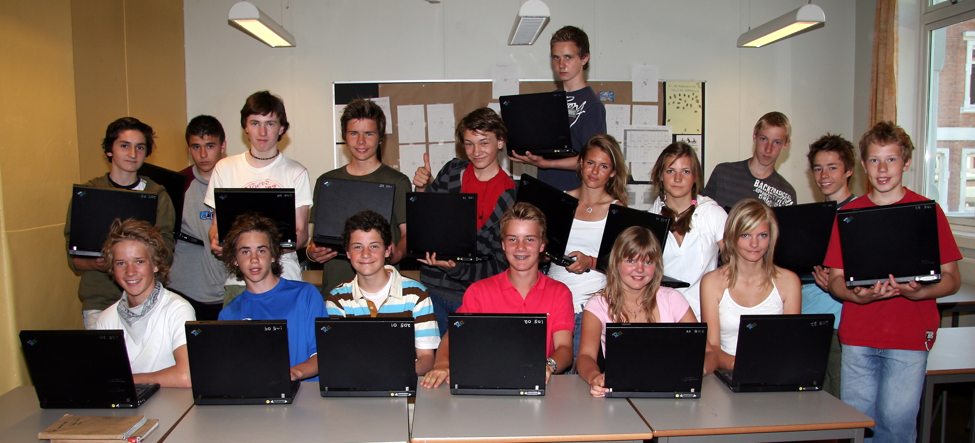 Elever ved Børresen skole kan bruke nettet både i klasserommet og i skolegården.