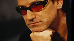 Superstjernen Bono ønsker seg en endelig løsning på fildelingsproblemet i 2010.