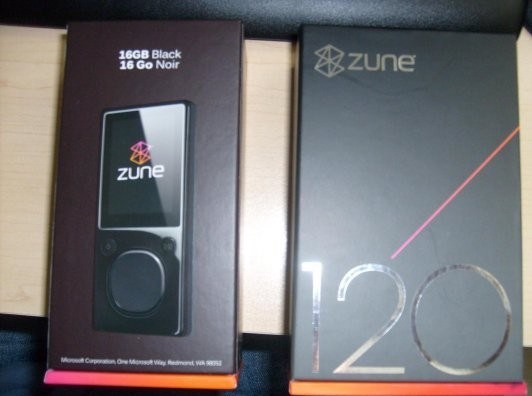 Her kan vi se de to Zune-versjonene som vil bli sluppet den 9. september.