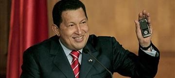 Venezuelas president Hugo Chavez under lanseringen av «El Vergatario» (penis).