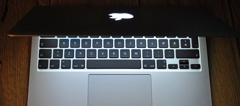 Nye Macbook Air er syltynn og har ingen harddisk -