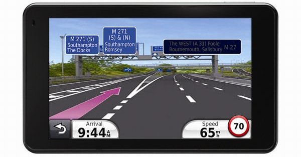 Trafikkinformasjon på GPS-eneheter går i dag via FM-nettet. Skrus FM av til fordel for DAB, vil utstyret bli delvis ubrukelig.