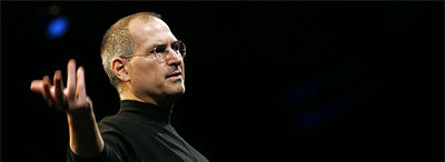FBI har frigitt sin over 20 år gamle mappe på Apples grunnlegger, Steve Jobs. Den gir et unikt øyeblikksbilde av den nå avdøde teknologigründeren.