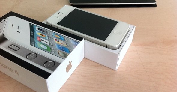 White-iPhone-4-2