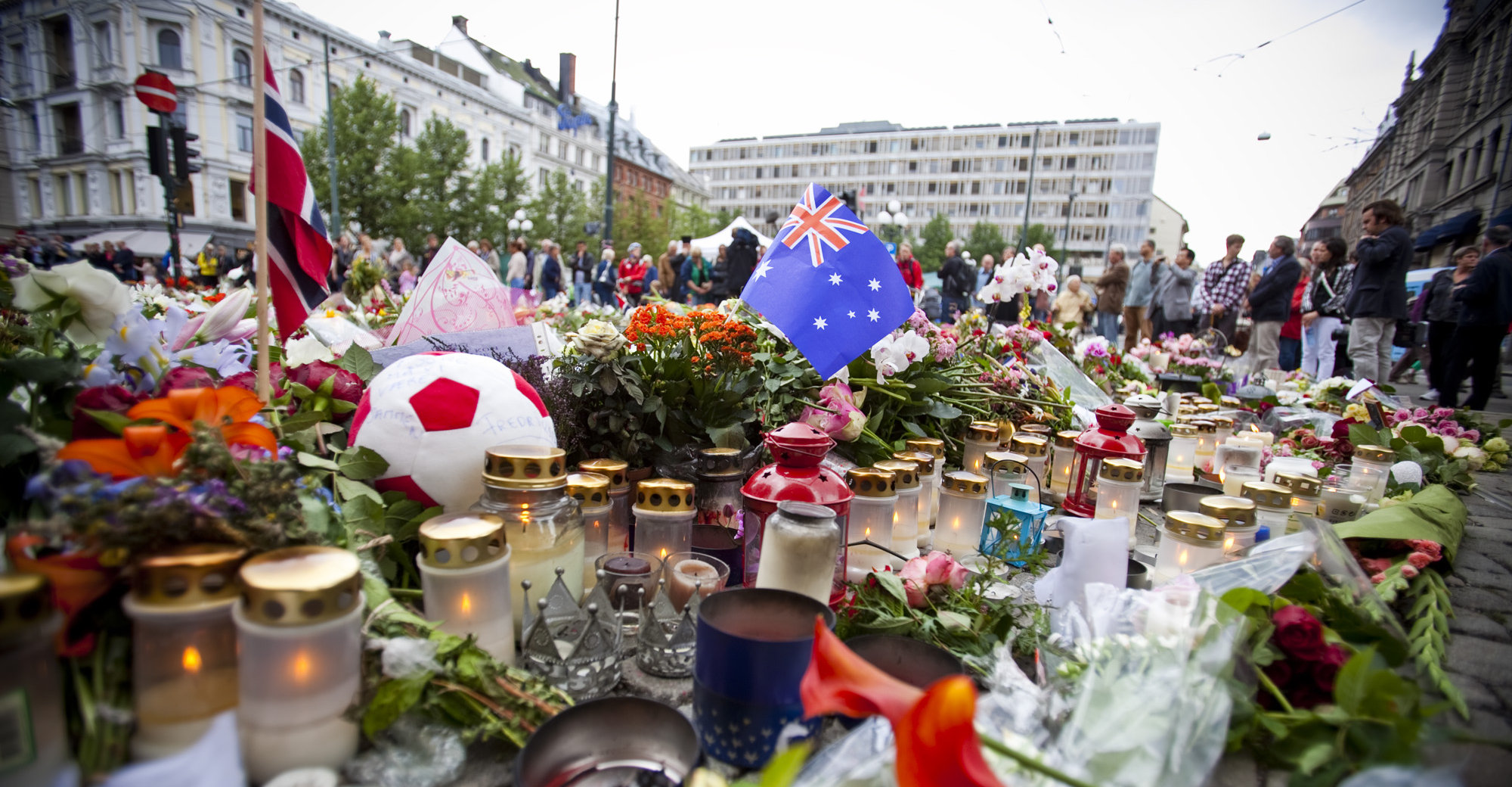 Sorg over de omkomne etter terror-aksjonene i Oslo og på Utøya fredag.