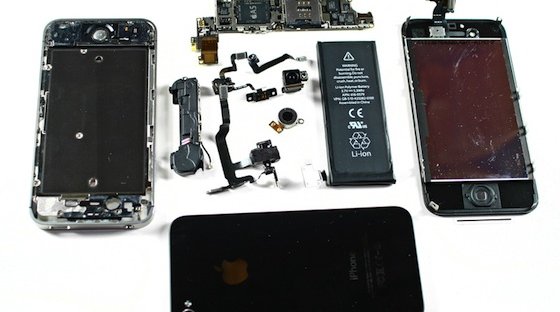 Samsung vil se hele innsiden av iPhone 4S, inklusive kildekoden.