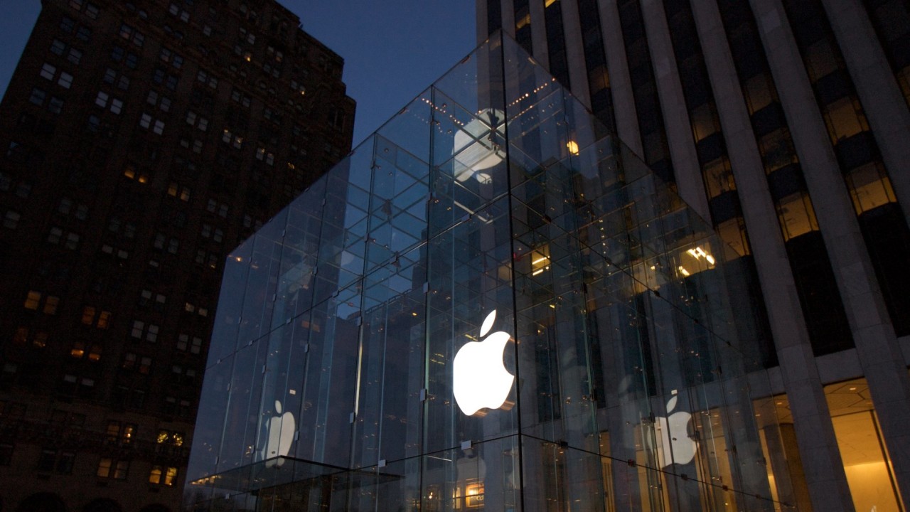 Riktig så flott som Apples Store på 5th Avenue i New York blir nok neppe avdelingen i Stockholm...