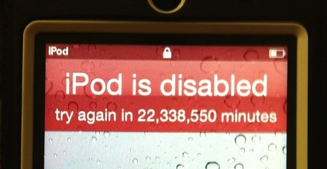 Apple vil virikelig ikke at en dataløs tyv skal få glede av musikken på denne iPoden.