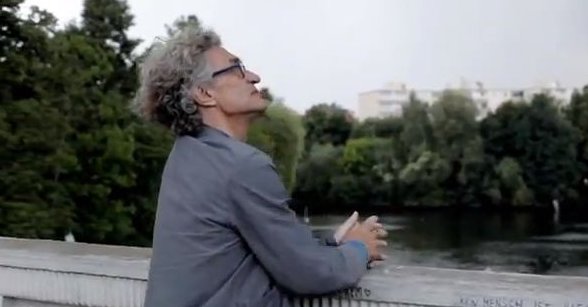 Filmregissør Wim Wenders er trekkplaster i Samsung-videoen om nye Galaxy Note.